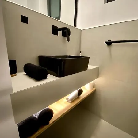 Tinyvibe - Downtown Seabreeze