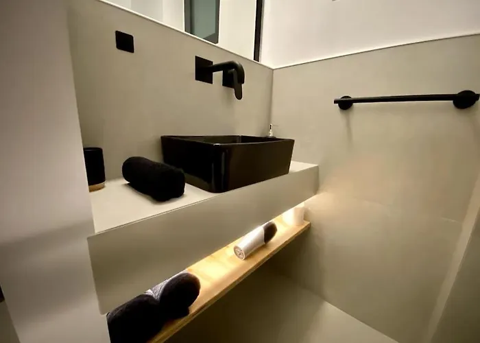 Tinyvibe - Downtown Seabreeze