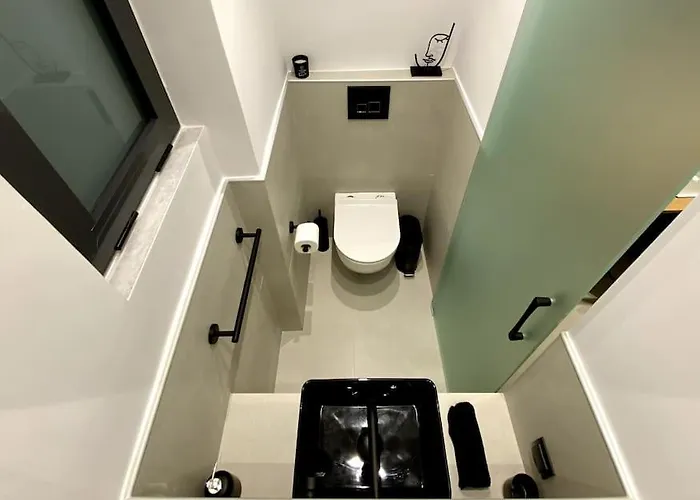 Tinyvibe - Downtown Seabreeze * Rhodes City