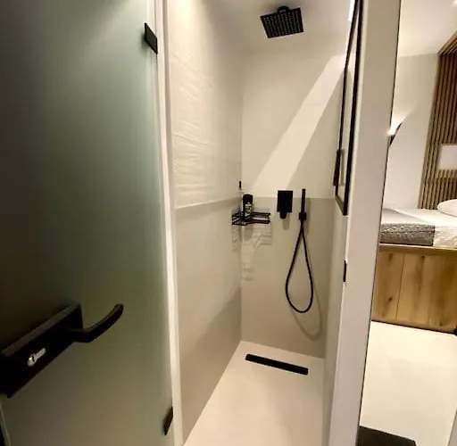 Tinyvibe - Downtown Seabreeze Apartamento Rhodes City